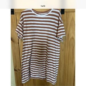 Brown and White Striped T-Shirt XL